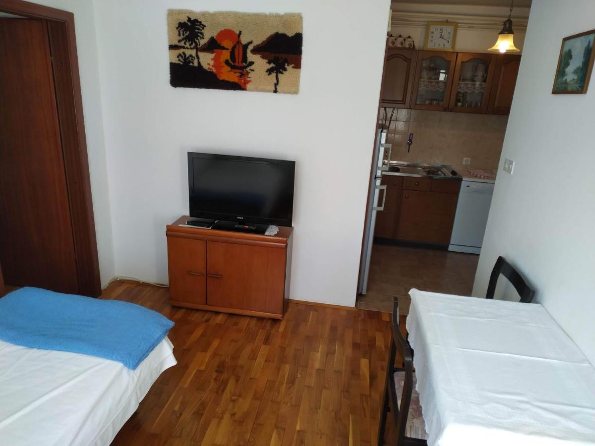 Apartments Marino Novi Vinodolski Buitenkant foto