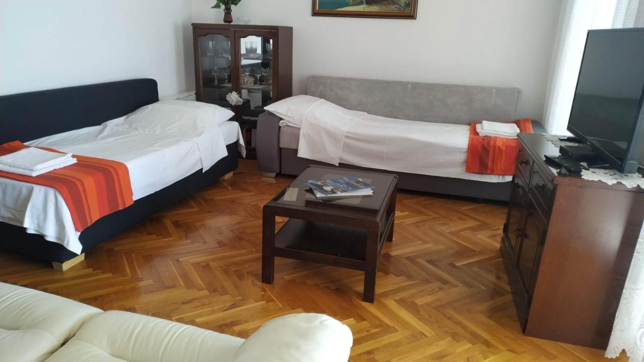 Apartments Marino Novi Vinodolski Buitenkant foto