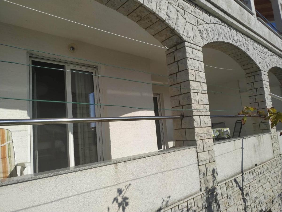 Apartments Marino Novi Vinodolski Buitenkant foto