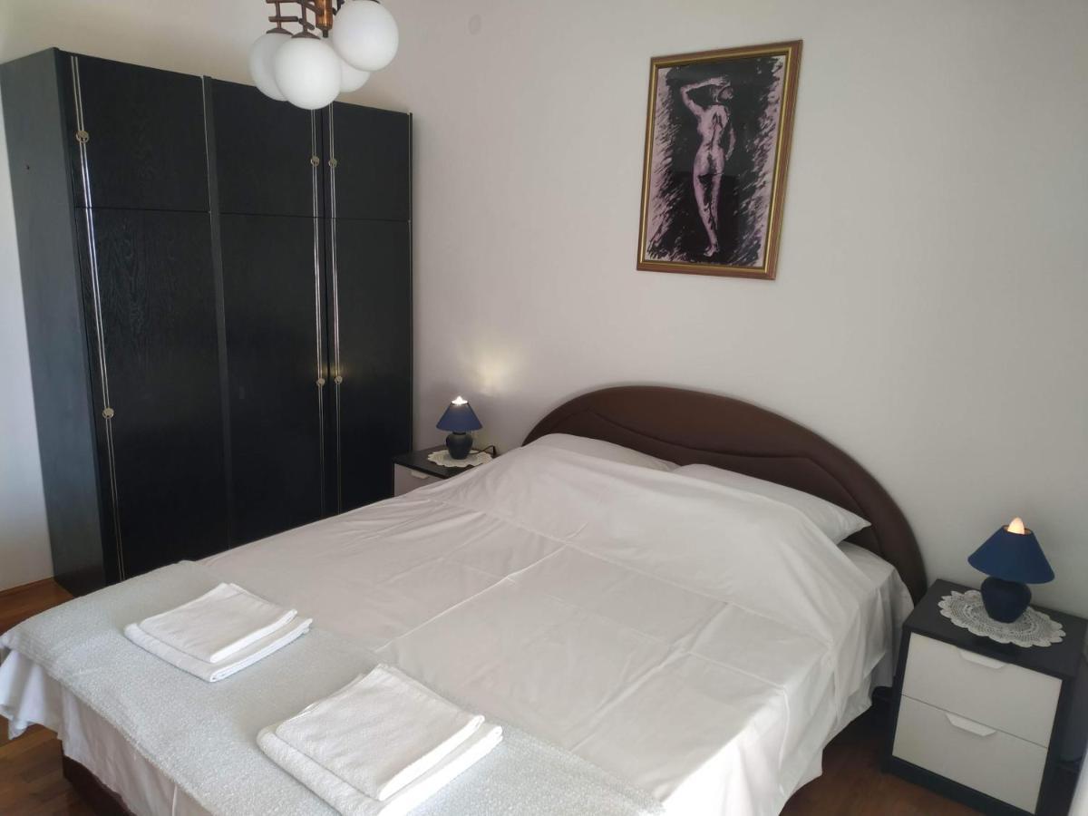 Apartments Marino Novi Vinodolski Buitenkant foto
