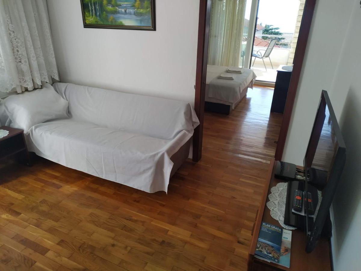 Apartments Marino Novi Vinodolski Buitenkant foto