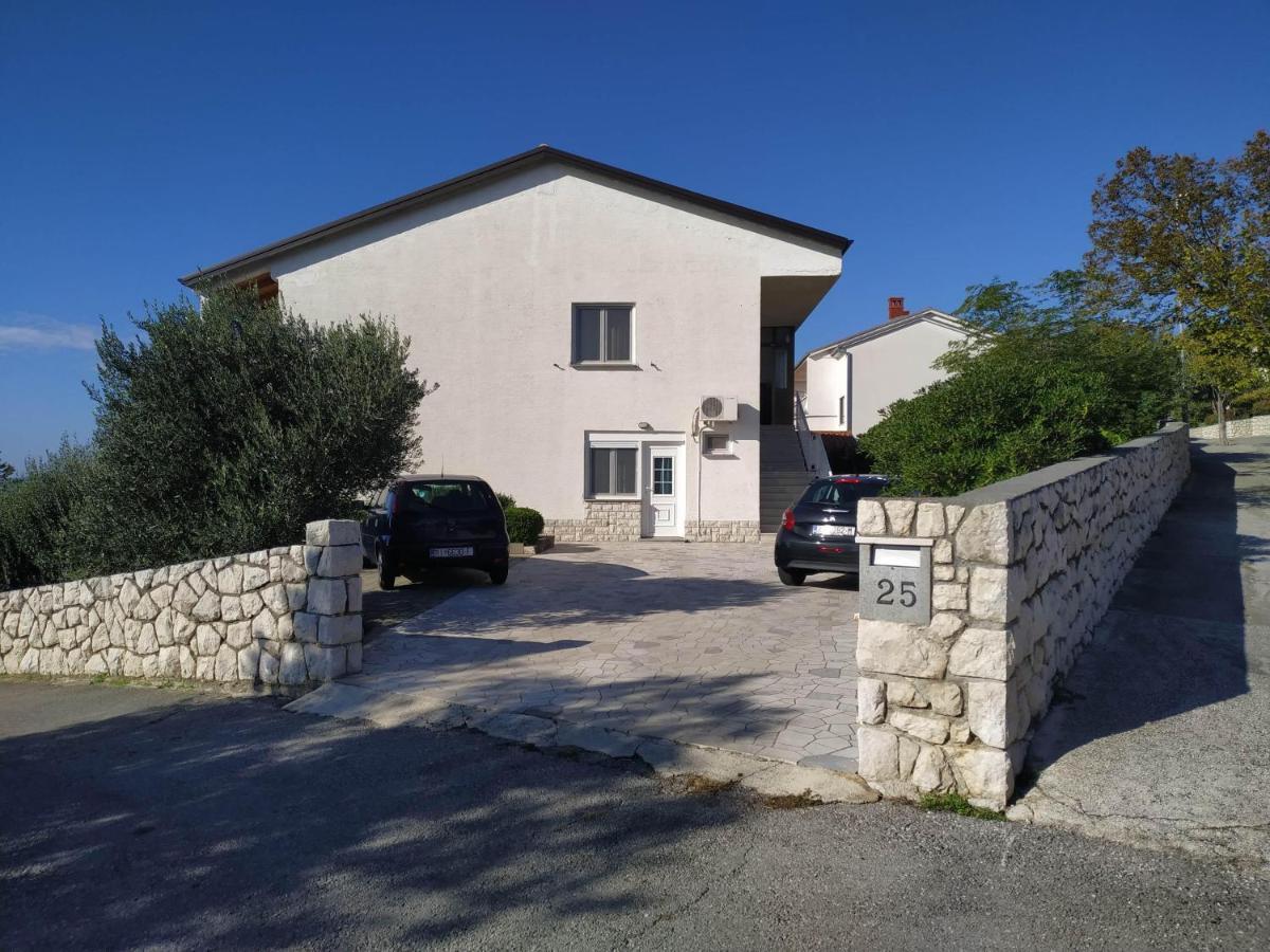 Apartments Marino Novi Vinodolski Buitenkant foto
