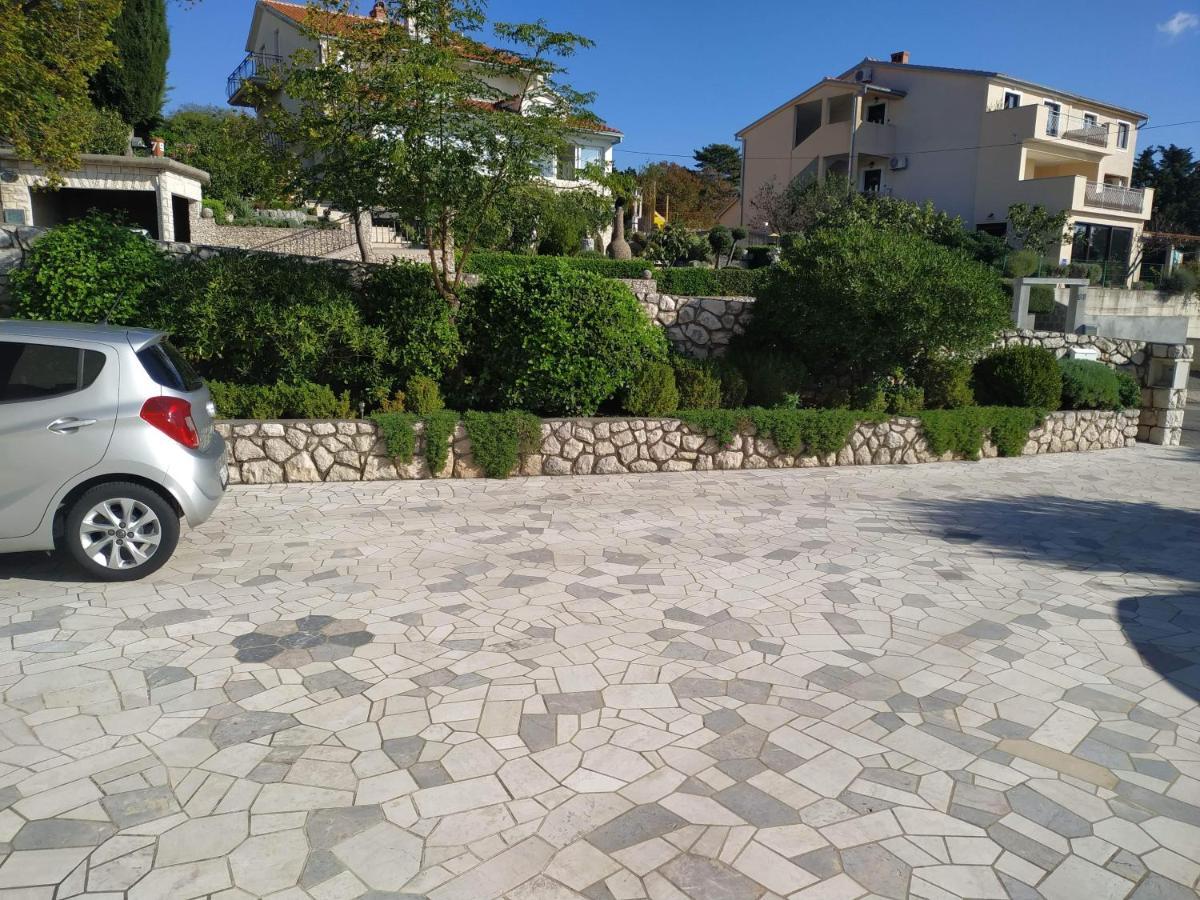 Apartments Marino Novi Vinodolski Buitenkant foto
