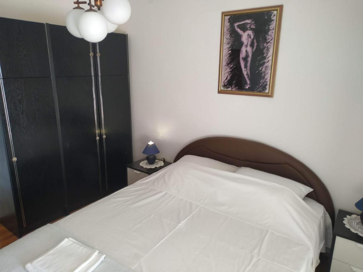 Apartments Marino Novi Vinodolski Buitenkant foto