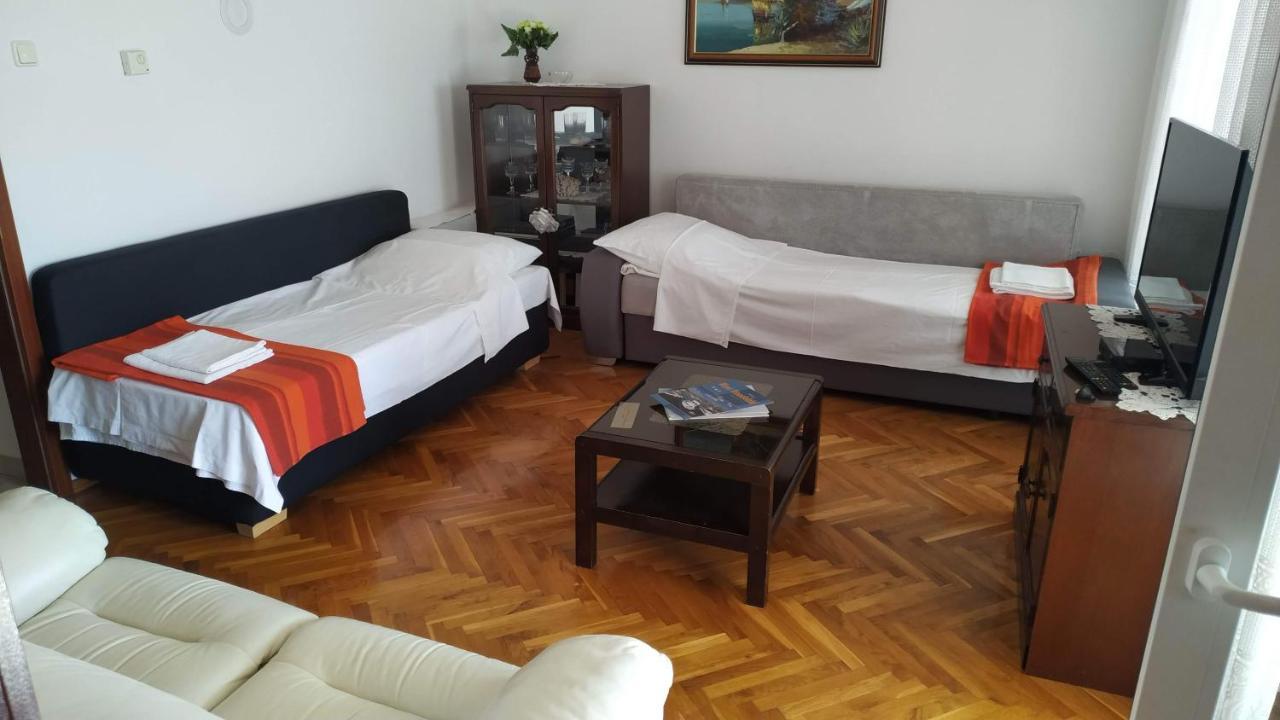 Apartments Marino Novi Vinodolski Buitenkant foto