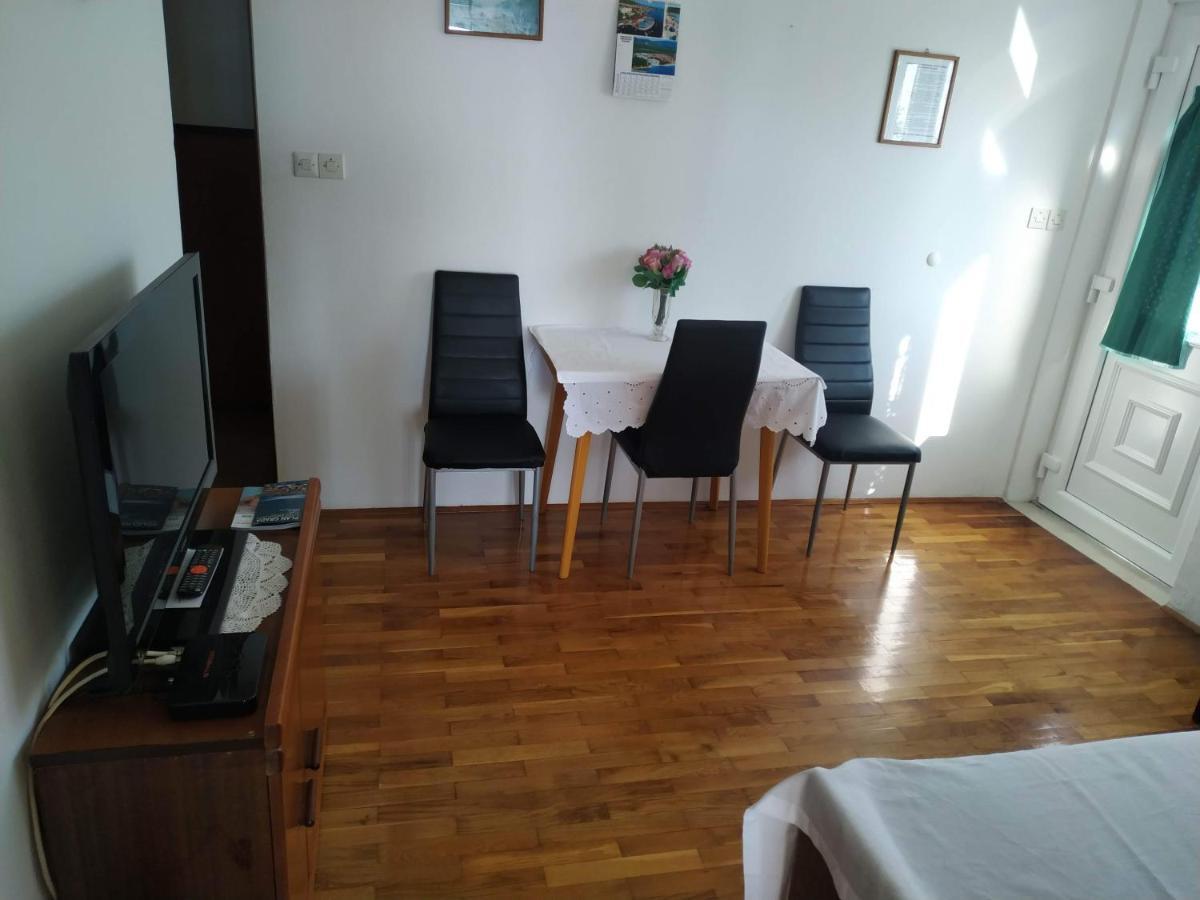 Apartments Marino Novi Vinodolski Buitenkant foto