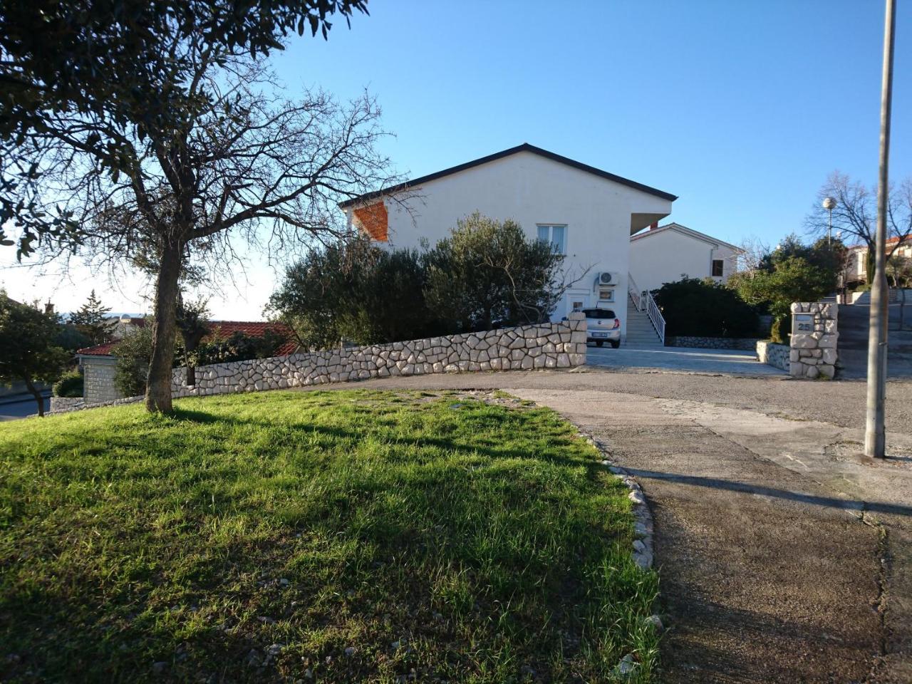 Apartments Marino Novi Vinodolski Buitenkant foto