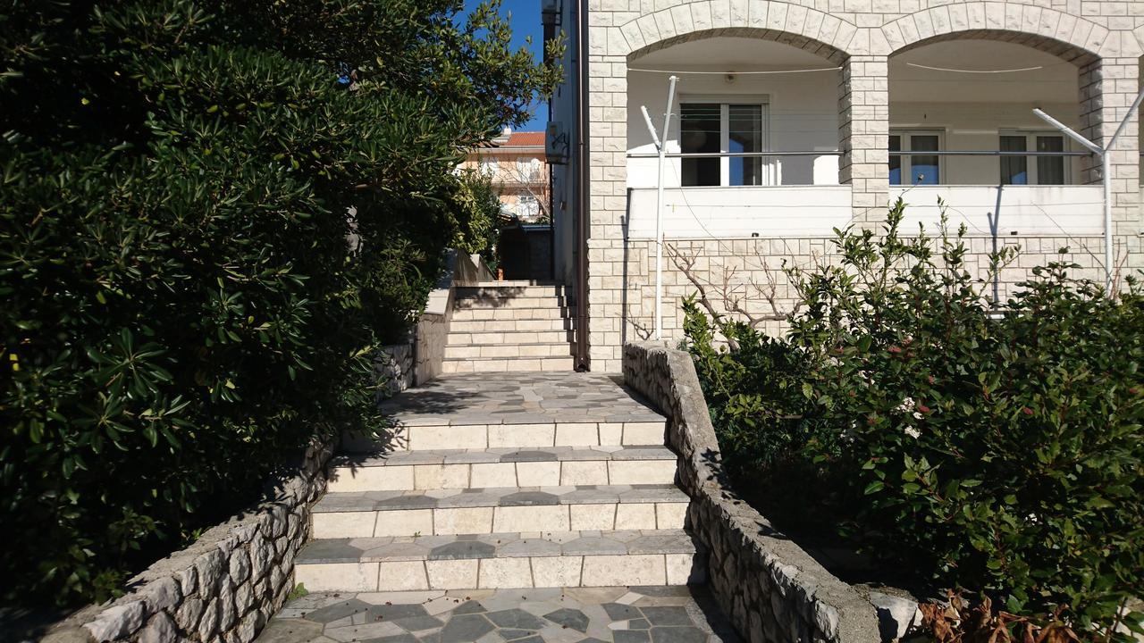 Apartments Marino Novi Vinodolski Buitenkant foto